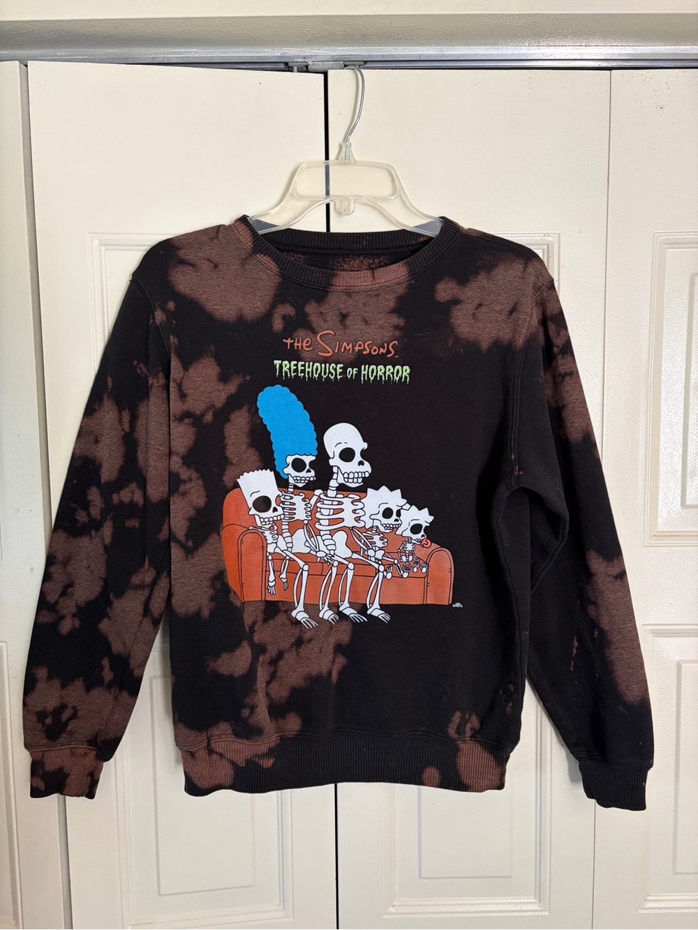 Simpson Tree House of Horror Acid-Washed Brown Black Halloween Sweatshirt Uni XS
